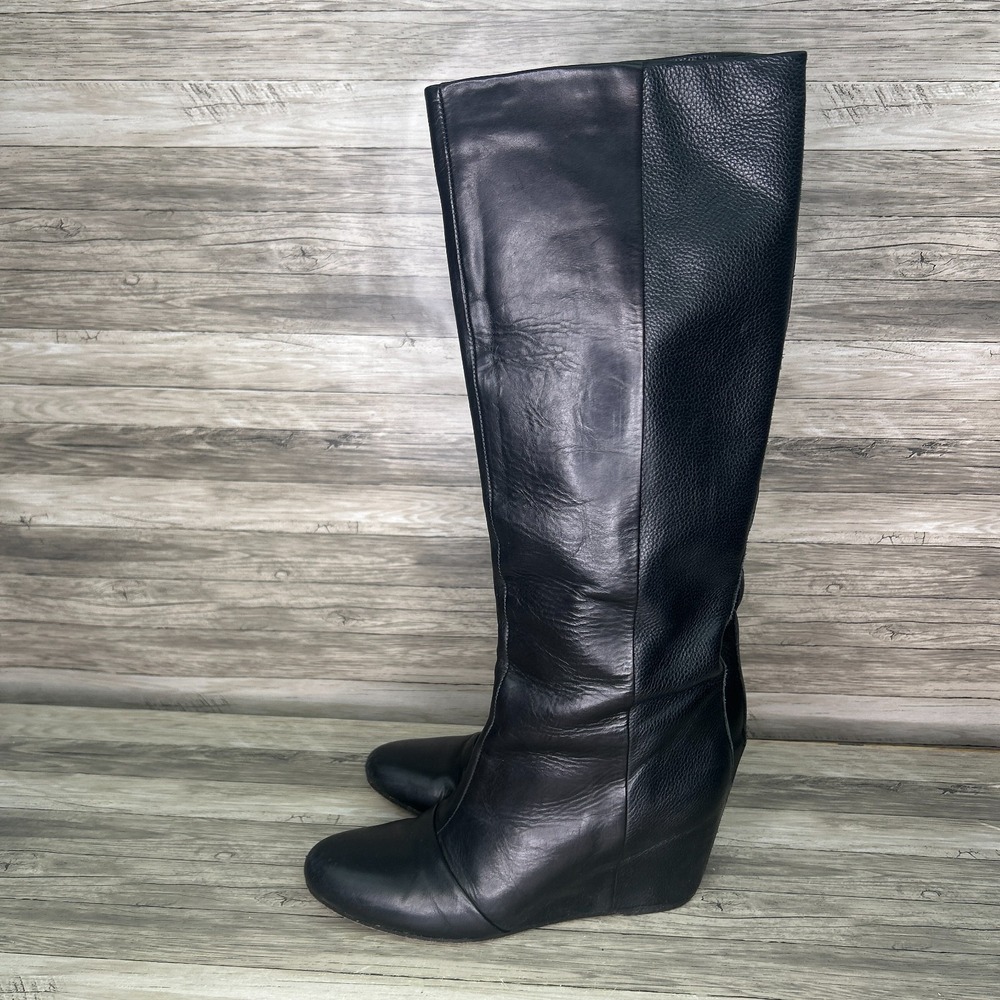 Vince Madison Black Leather Wedge Boots US 10 Knee Hi Leather Quiet Luxury Chic